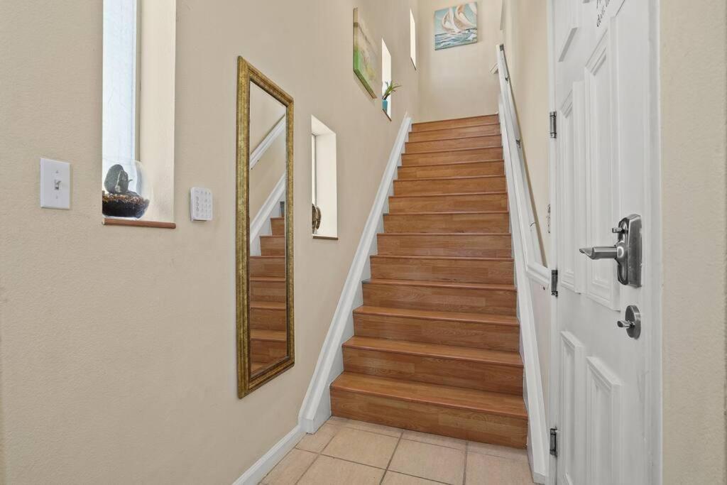 Beautiful Spacious House 2Br / 4Br In Silver Terrace San Francisco Exteriör bild